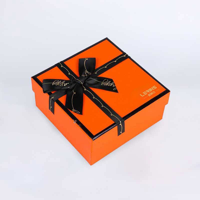 Aureum arcum indumentis packaging arca