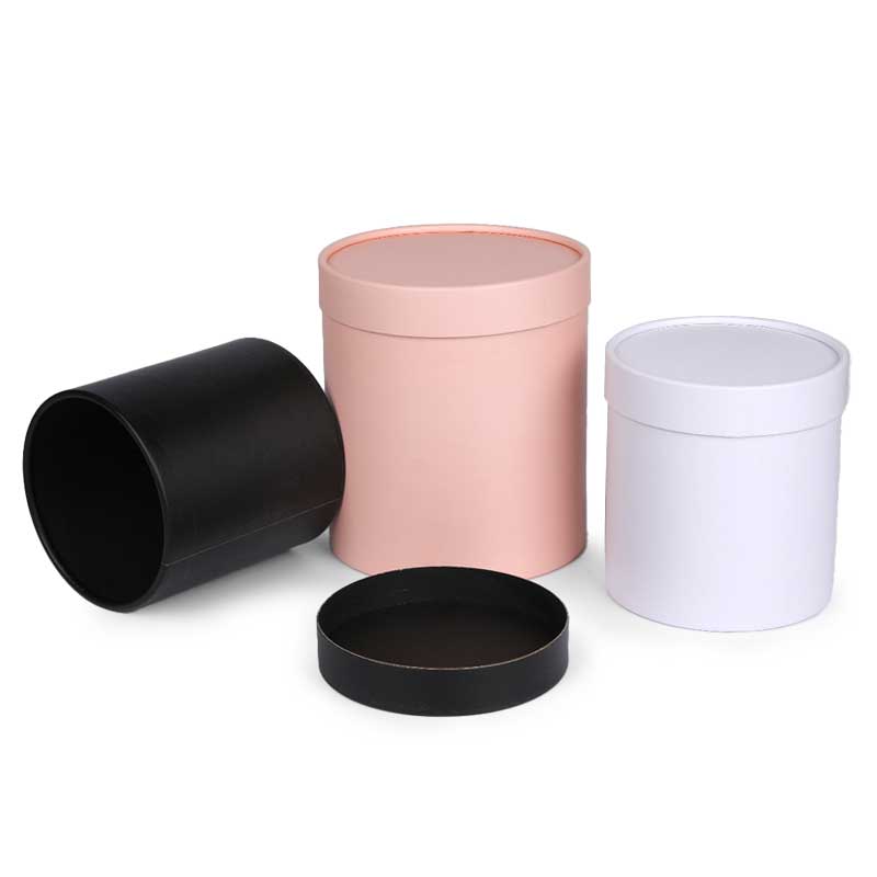 Solidum color charta can cum metallum operculo