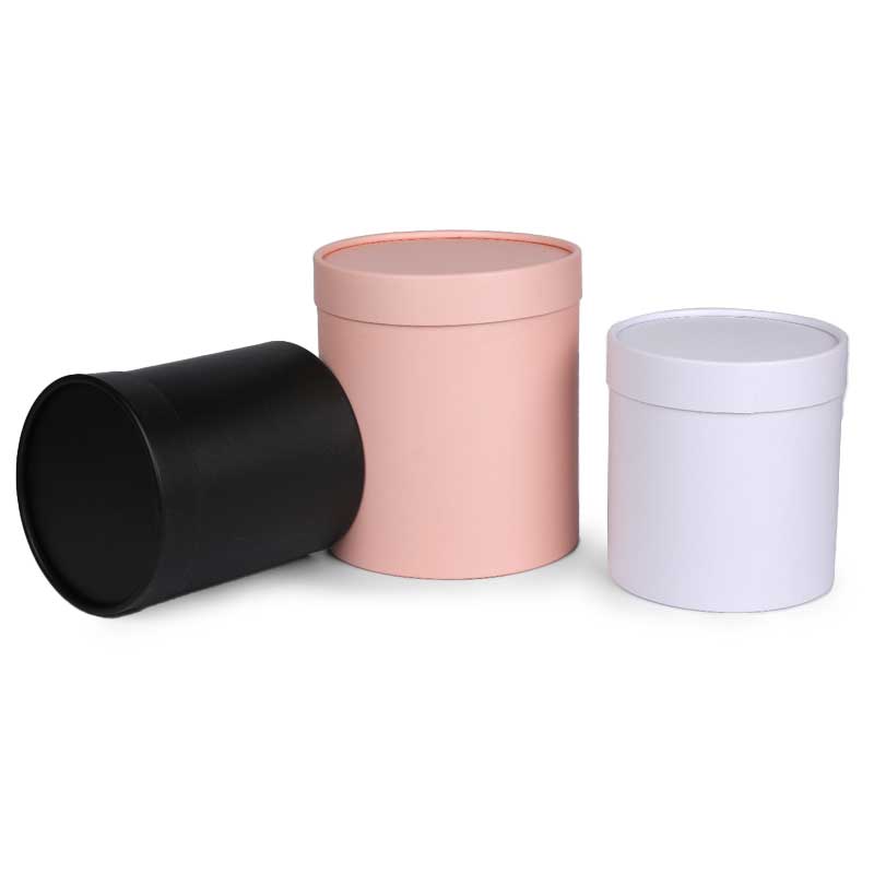 Solidum color charta can cum metallum operculo