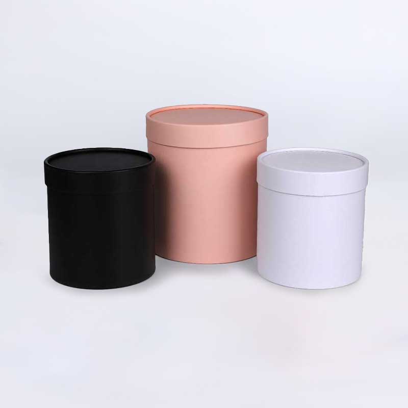 Solidum color charta can cum metallum operculo