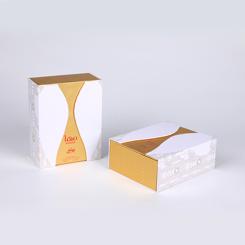 Aurum calidum Stamping noctem Romance