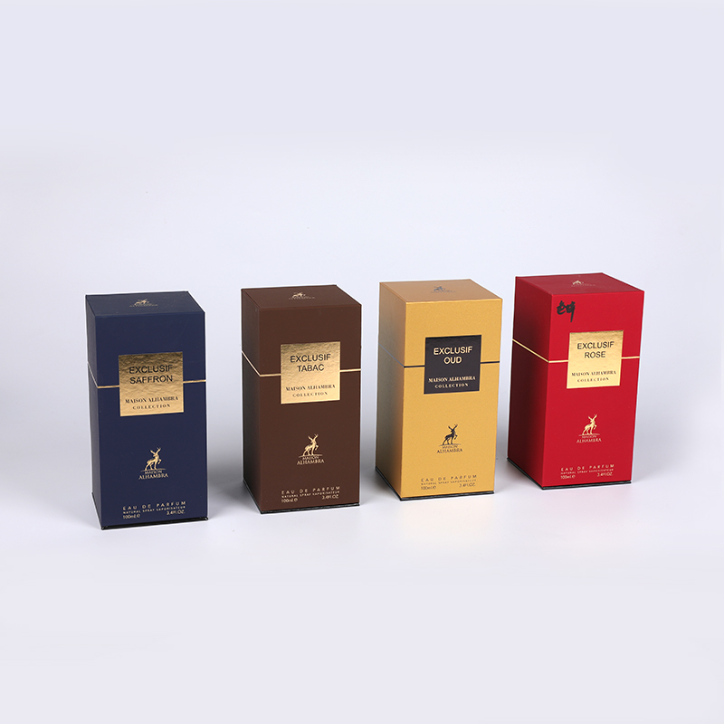 Aurum calidum stampam aureum admirari